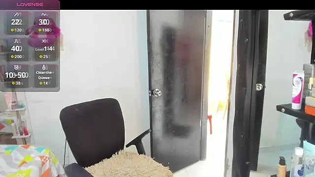 Ladyy Sweet22 online show from September 28, 2025, 1:40 pm