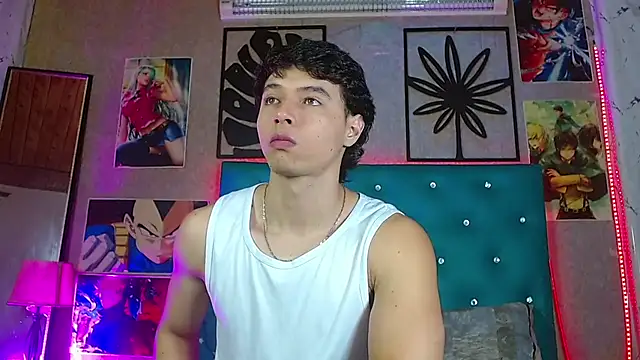 LiamAndrewzz online show from July 1, 2026, 4:46 am