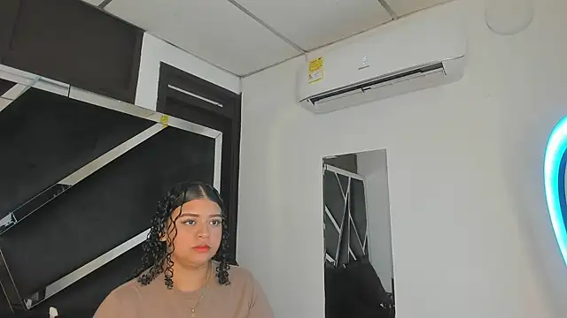 Rubyxht online show from September 30, 2025, 12:44 pm