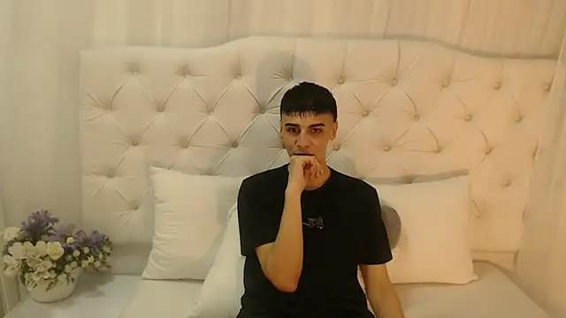 frank jhonsson online show from September 27, 2025, 5:08 pm