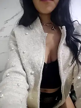 ElaRuil69 online show from October 25, 2025, 3:28 am