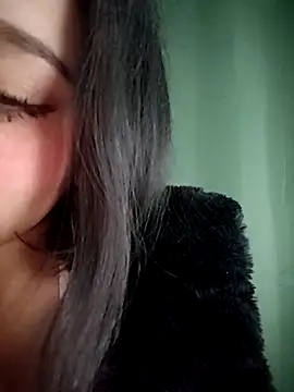 ElaRuil69 online show from September 12, 2025, 3:28 am