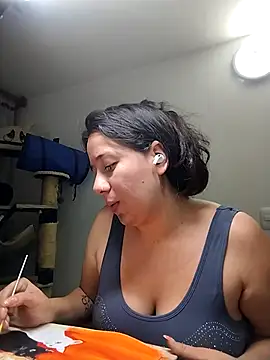 sweetie  annieee online show from October 7, 2025, 5:41 am