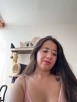 sweetie  annieee online show from April 3, 2026, 8:59 pm