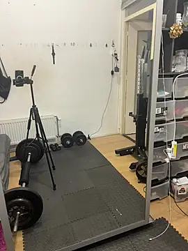 pesyelisa online show from February 27, 2025, 8:56 am