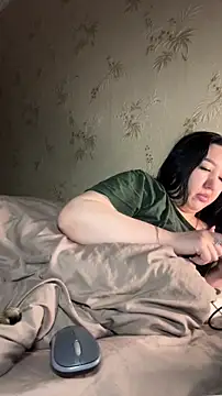 Naughtbaby 2025 online show from March 4, 2026, 1:02 am