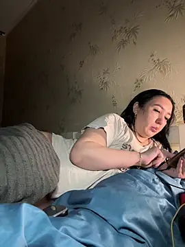 Naughtbaby 2025 online show from November 22, 2025, 3:33 pm