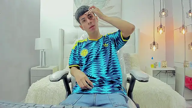 Johann sex online show from July 7, 2026, 6:33 pm