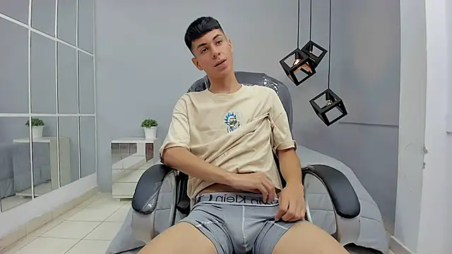 Johann sex online show from September 13, 2025, 5:24 pm