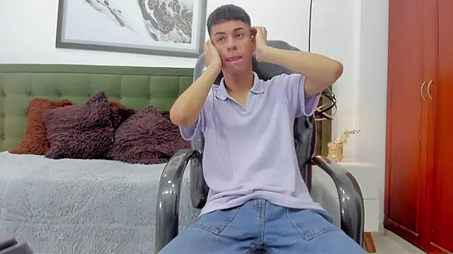 Snapshot of Johann_sex chatting on February 1, 2026, 5:22 pm Johann sex online show from February 1, 2026, 5:22 pm