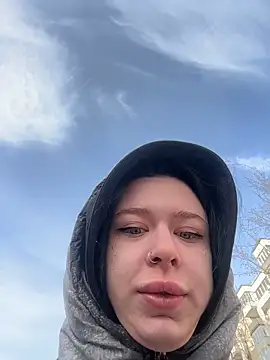 AlishaPrettyBlade online show from February 14, 2026, 7:41 am