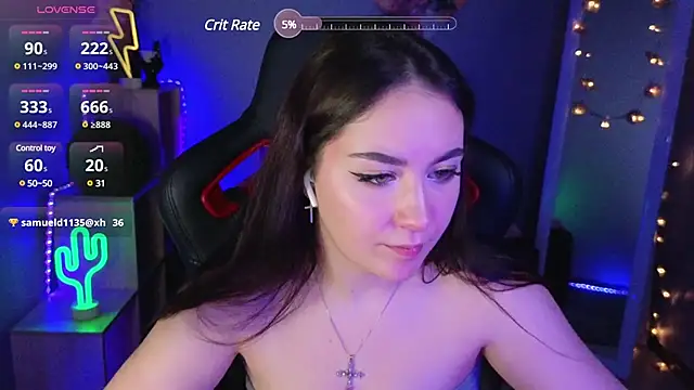 Snapshot of AshleySkott_ chatting on March 8, 2025, 10:43 am AshleySkott online show from March 8, 2025, 10:43 am