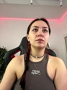 Snapshot of AshleySkott_ chatting on October 5, 2025, 8:16 am AshleySkott online show from October 5, 2025, 8:16 am