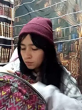 Arielle lov online show from April 15, 2026, 7:40 pm