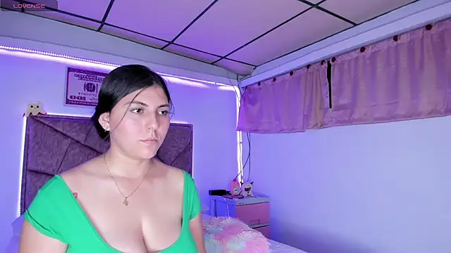 Cristal Smith20 online show from November 15, 2025, 12:47 am