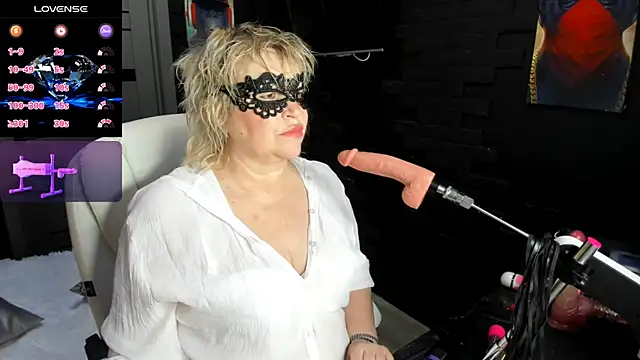 LaylaLayla7 online show from January 8, 2026, 3:56 am