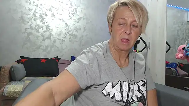 RosesandLillies online show from March 28, 2026, 5:47 pm