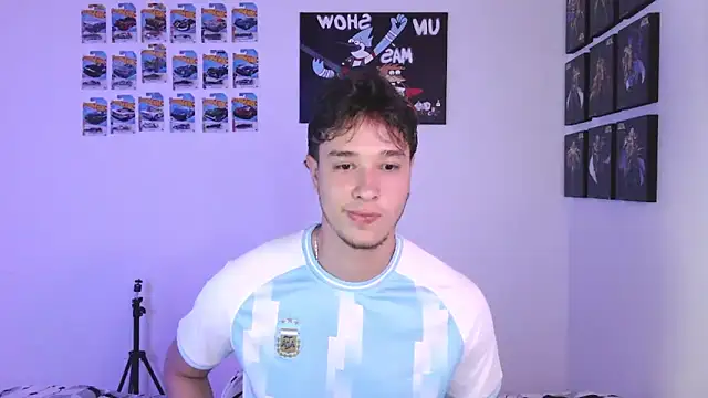 Snapshot of jack_walker190 chatting on February 25, 2026, 1:28 am jack walker190 online show from February 25, 2026, 1:28 am