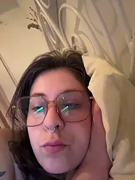 Snapshot of Rosiee69_ chatting on March 23, 2025, 3:43 am Rosiee69 online show from March 23, 2025, 3:43 am