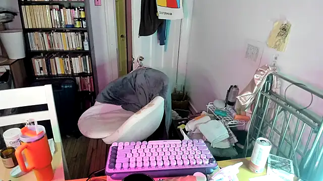 Snapshot of Rosiee69_ chatting on November 9, 2025, 2:26 am Rosiee69 online show from November 9, 2025, 2:26 am