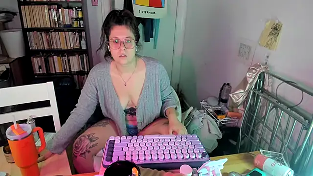 Snapshot of Rosiee69_ chatting on November 9, 2025, 2:32 pm Rosiee69 online show from November 9, 2025, 2:32 pm