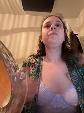 Snapshot of Rosiee69_ chatting on March 11, 2025, 10:18 am Rosiee69 online show from March 11, 2025, 10:18 am