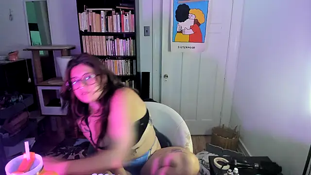 Snapshot of Rosiee69_ chatting on September 8, 2025, 8:19 pm Rosiee69 online show from September 8, 2025, 8:19 pm