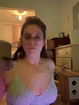 Snapshot of Rosiee69_ chatting on March 9, 2025, 1:15 pm Rosiee69 online show from March 9, 2025, 1:15 pm