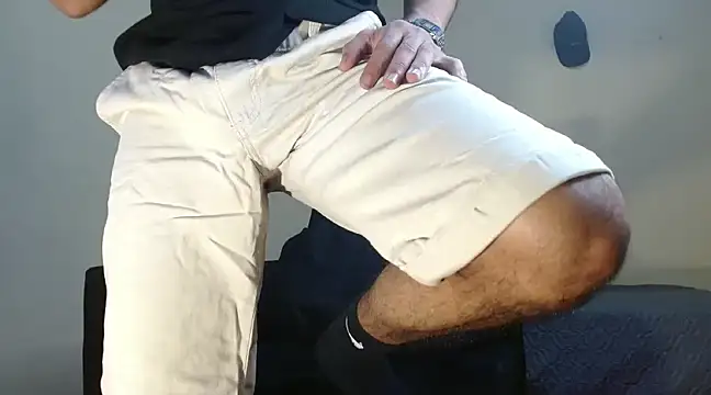 AngelHil online show from March 19, 2025, 4:03 am