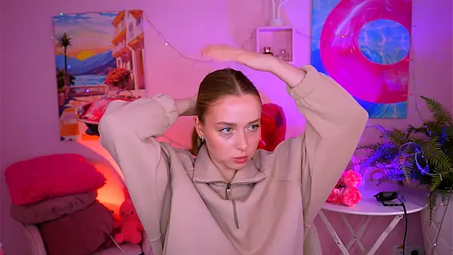 JenniferGraces online show from February 24, 2025, 8:17 am