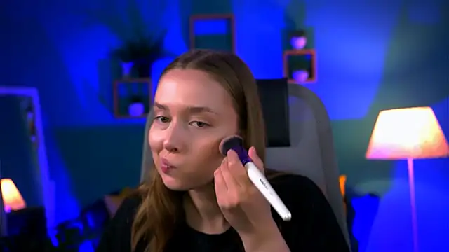 JenniferGraces online show from September 16, 2025, 12:11 am