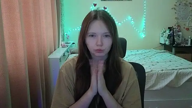 boozekirs  online show from April 14, 2026, 3:00 am