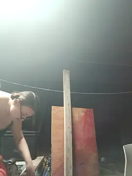 HTXBELLE online show from September 18, 2025, 3:42 am