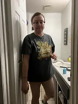 HTXBELLE online show from March 26, 2026, 5:17 am