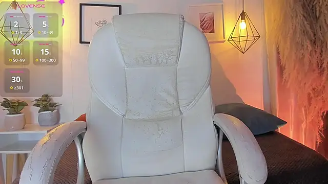 iiangel  online show from October 2, 2025, 3:10 am