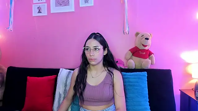 TANIA 06 online show from October 19, 2025, 8:22 pm