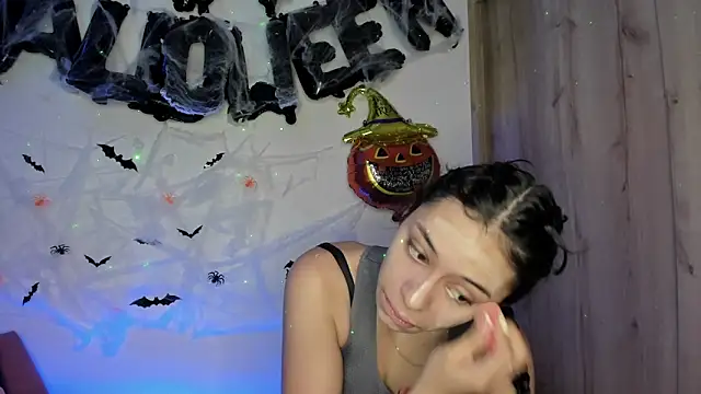 TANIA 06 online show from October 31, 2025, 1:19 pm