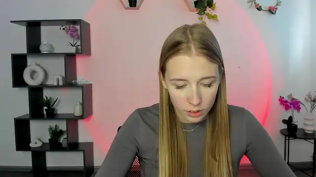 AnnNorriss online show from March 12, 2025, 12:57 pm