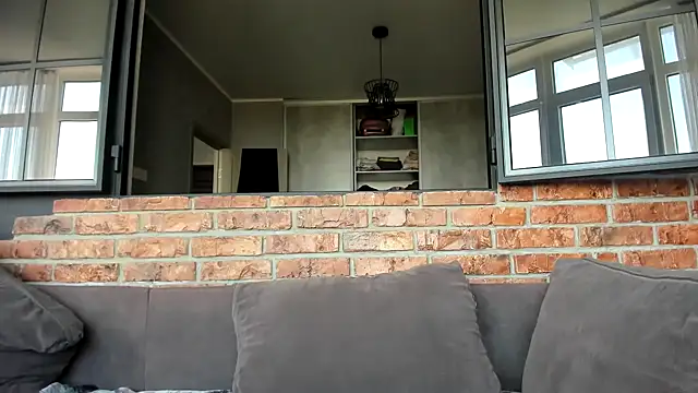 AnnNorriss online show from September 21, 2025, 6:07 am