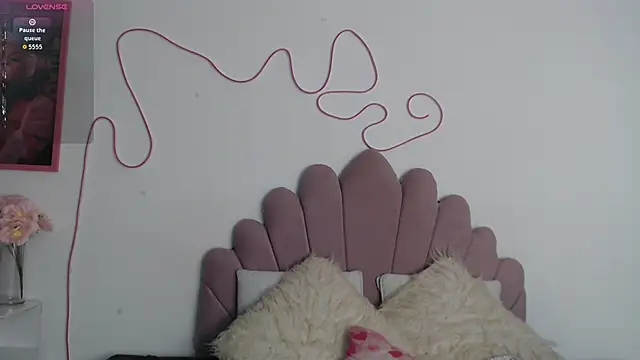 Snapshot of emily-777 chatting on September 17, 2025, 10:45 pm emily-777 online show from September 17, 2025, 10:45 pm