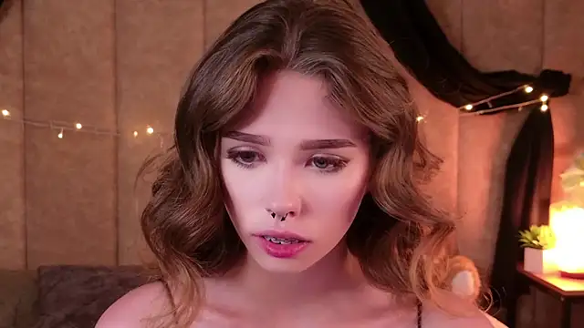 Sierra Fane online show from September 12, 2025, 9:03 pm