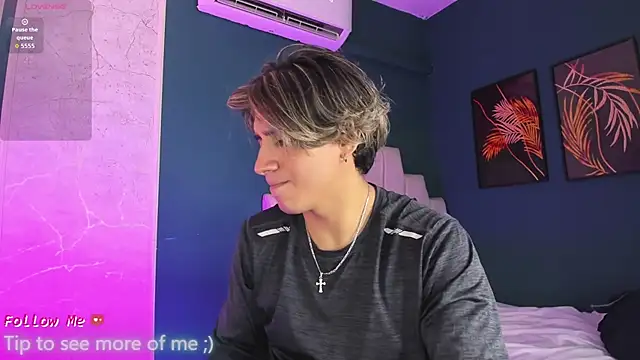 Allex Cano online show from September 8, 2025, 7:13 pm