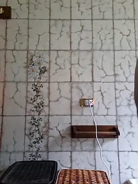 mauroxx08 online show from February 19, 2025, 8:22 am