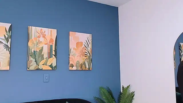 Snapshot of Zamira_Taylor chatting on September 12, 2025, 2:44 am Zamira Taylor online show from September 12, 2025, 2:44 am