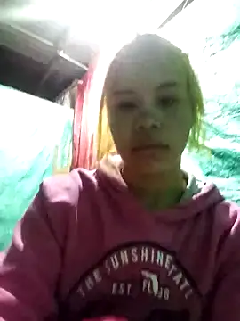 zuczan online show from February 18, 2025, 4:26 am
