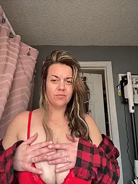 SirensKissss online show from January 7, 2026, 4:01 pm