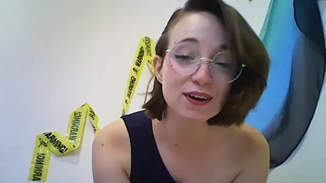 Elise Nyx online show from November 29, 2025, 1:33 pm