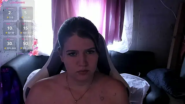 brii69 online show from September 23, 2025, 9:44 pm