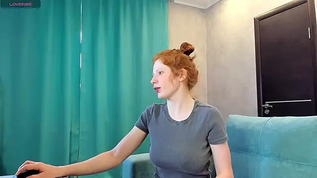 Sandra Wi1son online show from February 28, 2025, 3:59 am