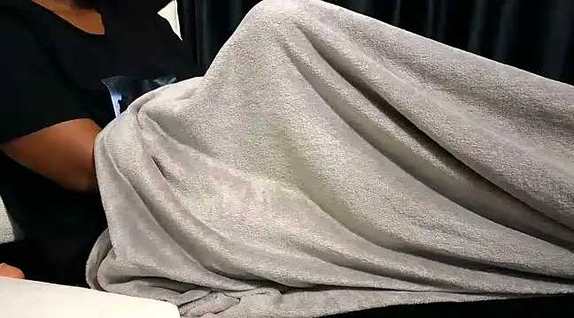 Assiology1111 online show from March 13, 2025, 10:32 pm